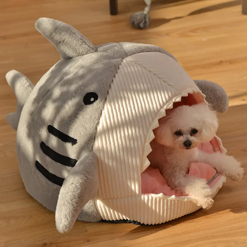 Shark-Shaped Enclosed Winter Pet Bed for Cats and Dogs